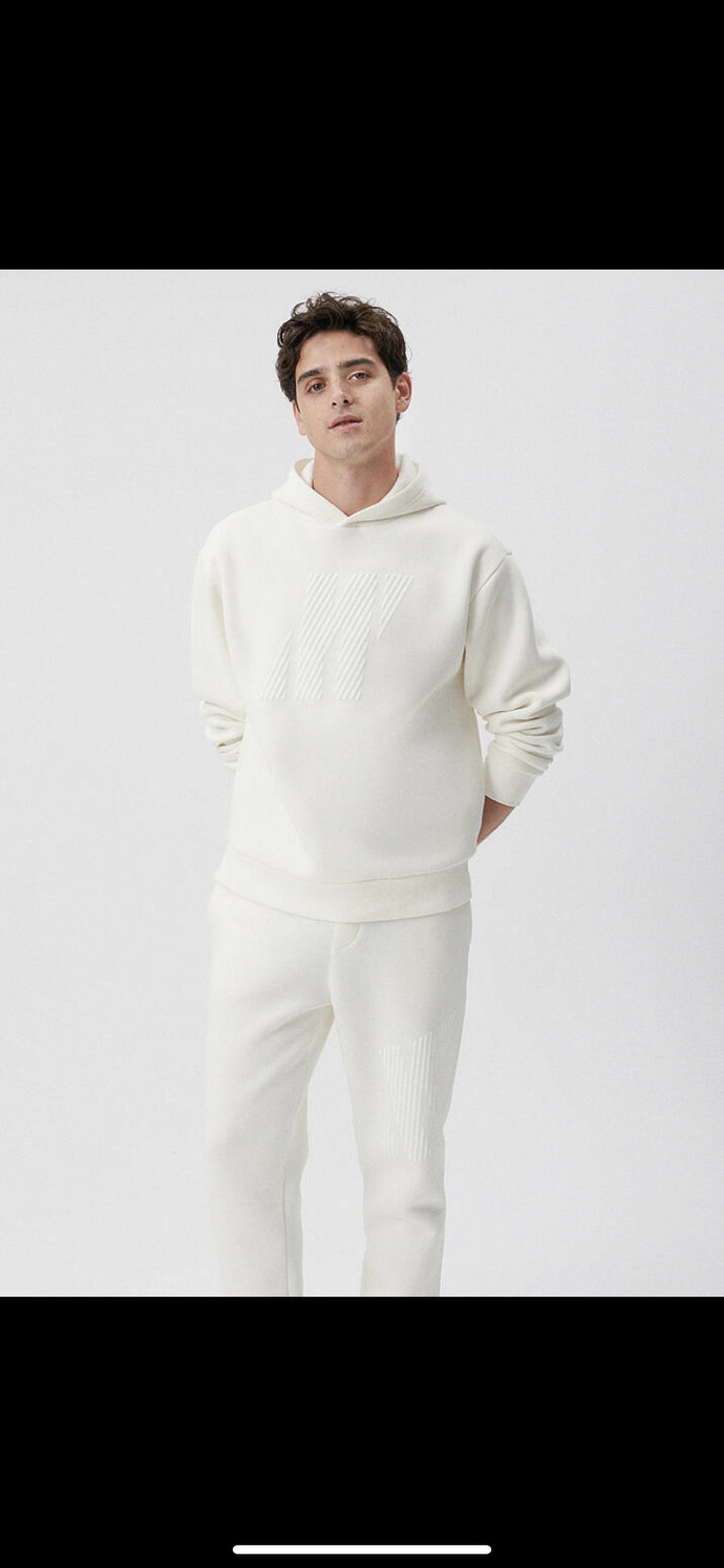 Hangi sweatshirtü almalıyım sizce ✨?