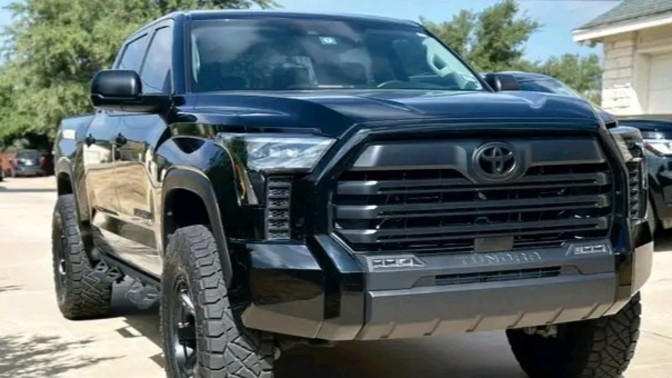 Toyota arabamla evinin önünden geçsem 'Vay, ne arabaymış!' der misin?