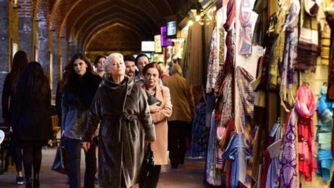 Çeyiz alışverişinizi online mı yoksa ailelerle birlikte çarşıdan mı yaparsınız?