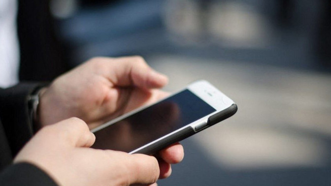 Sinirlenince telefonu duvara fırlatmak gibi bir alışkanlığınız var mı?