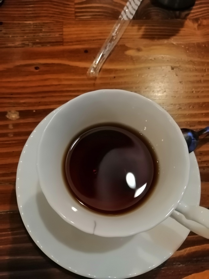 Dışarıda çaya para vermek gereksiz mi?