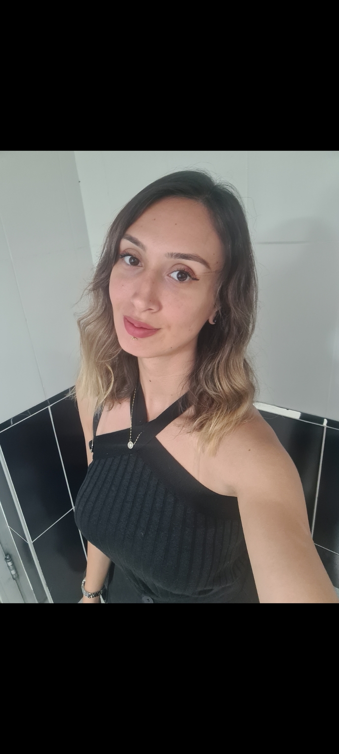 Hangi makyaj stili yüzümü daha iyi göstermiş?