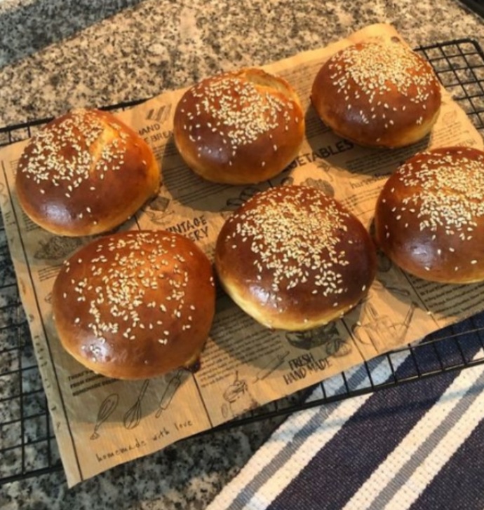 Hamburger, sandviç ekmeklerini evde yapmak mı yoksa hazır almak mı daha avantajlıdır?