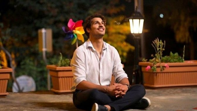 23 yaşındayım, kendimden 10 yaş büyük bir kadınla evlenmek istemem saçma mı?