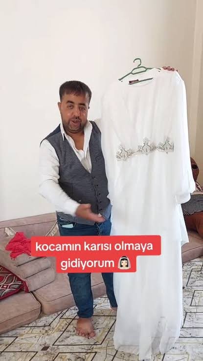 Bu çifti itici bulan bir benmiyim?