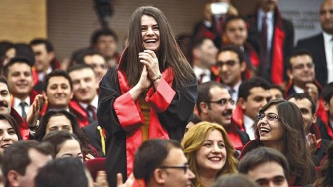 Savcı olmak istiyorum ama el bileğimde ve avucumda ameliyat izleri var. Bir sorun olur mu?
