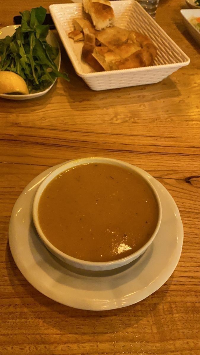 Çorbanın yanında ekmek yer misiniz?