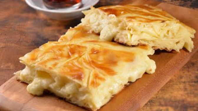 Çayın yanına hangi börek iyi gider? Su böreği mi sigara böreği mi?