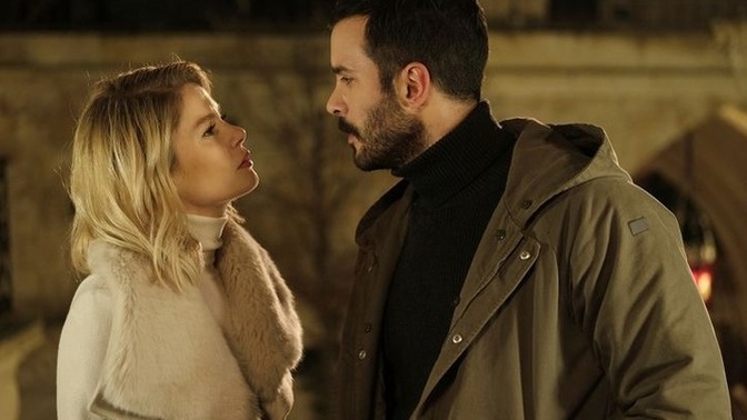 En sevdiğiniz dizi film karakteri kim ( çift olarak) ?