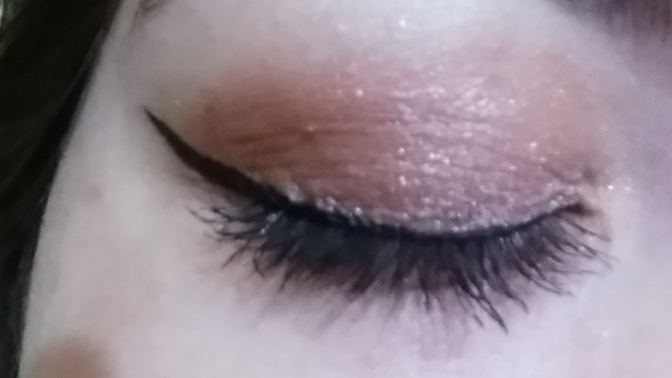 Eyelinerı çekebilmiş miyim?