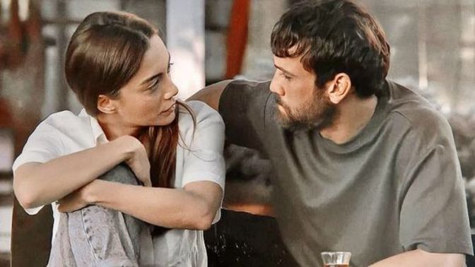Aşık olduğunuzda mantığınız mı devrede olur yoksa duygularınız mı?