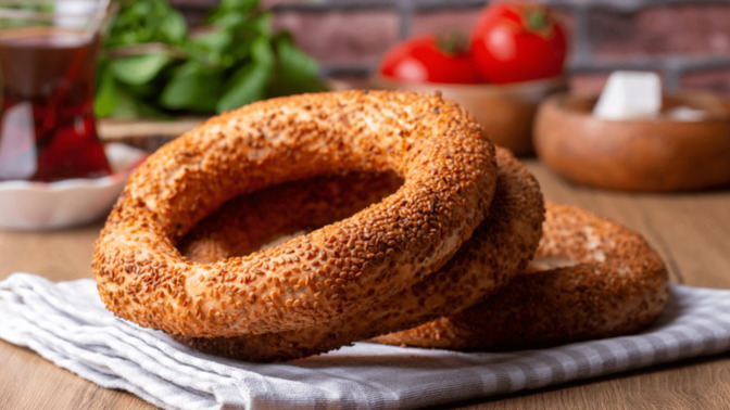 Sizin oralarda simit kaç para?