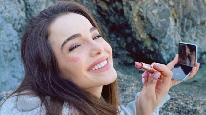Sizce hangi kızlar daha önde: makyaj yapanlar mı, doğallıktan yana olanlar mı?