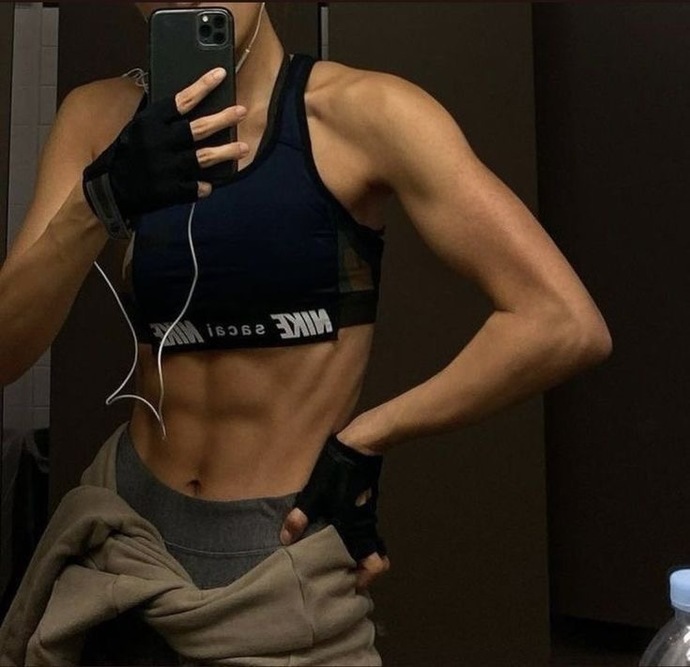 Kızlara six pack yakışıyor mu sizce?