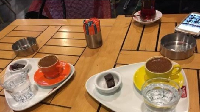 Sabah kahve mi çay mi icersiniz?