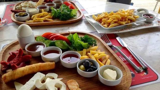 Güzel bir cumartesi kahvaltısında neler olsun?