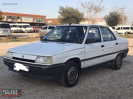 Orta kasa Renault 9 Broadway 
