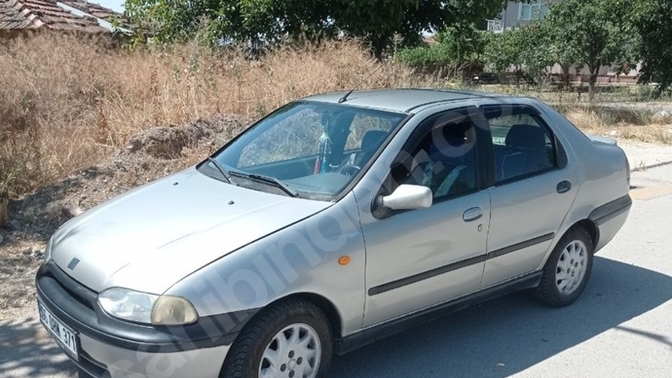 Ayağımızı yerden kesecek bir araba soyler misiniz ?