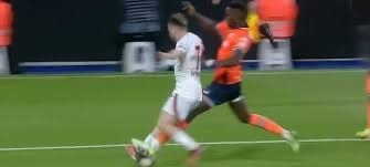 Sizce Başakşehir-Galatasaray maçındaki penaltı doğru karar mıydı?