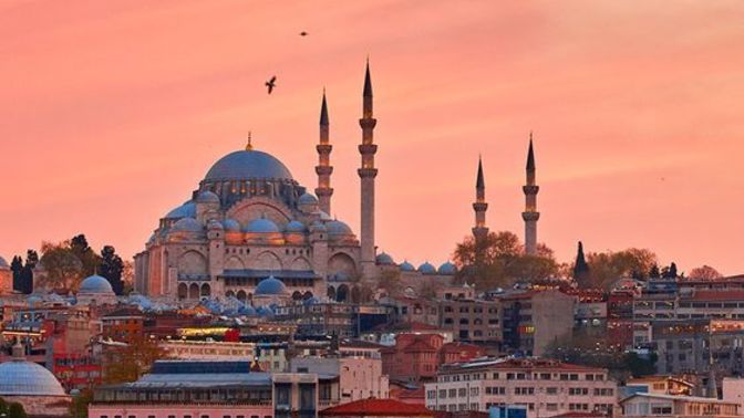 Türkiye'nin hangi yönünden memnun değilsiniz?