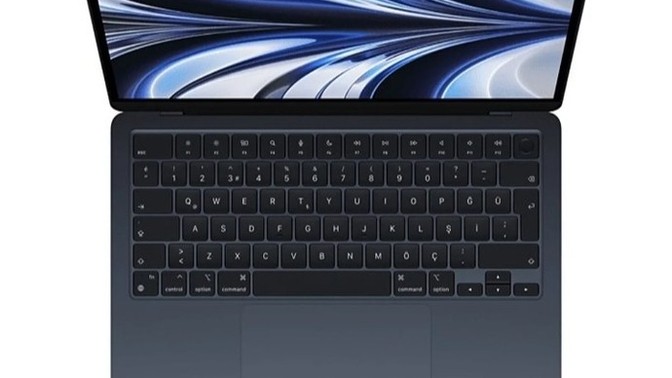 Tasarımcılar için macbook air m2 mi yoksa macbook pro m2 mi?