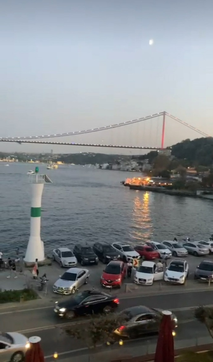 Bugün gezmeye doyamıyorum