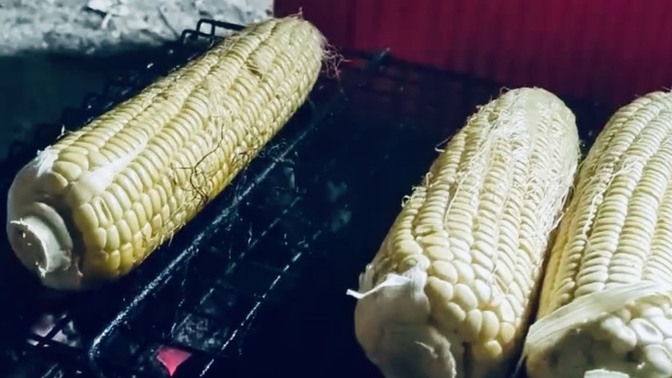 Mangalda közde mısır 🌽 sever misin? Hemde ay 🌜 ışığı altın da😄?