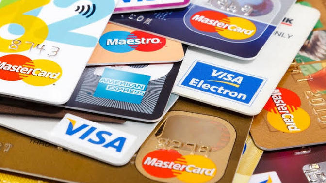 Günlerce beklemeden anında banka kartı veren banka var mı?