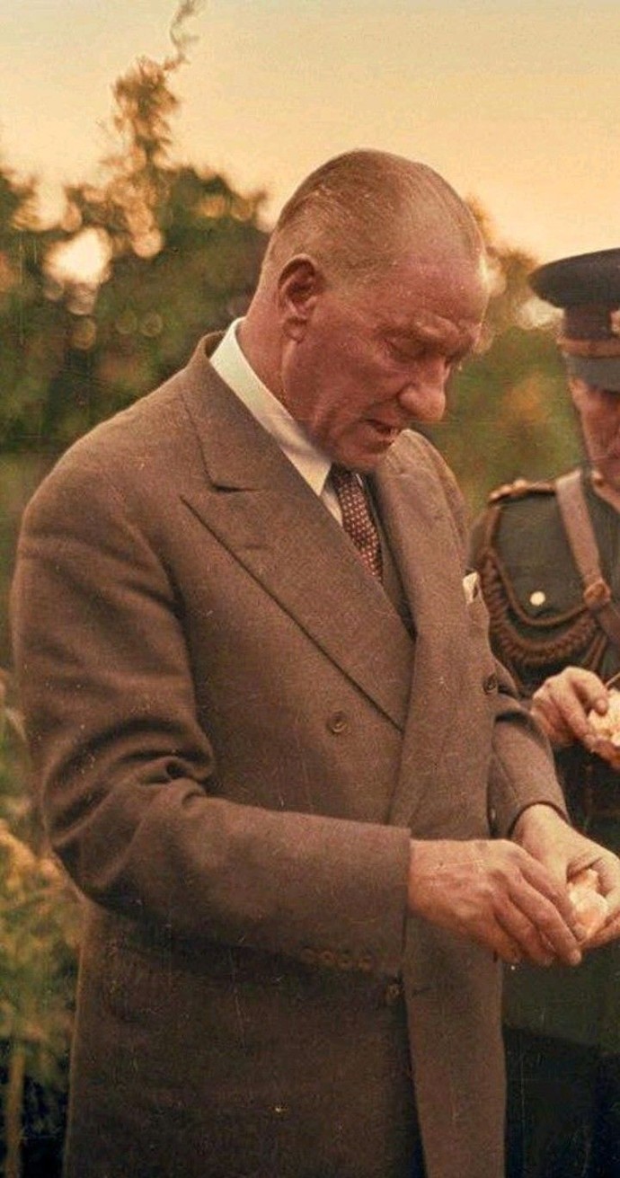 Atatürk ile ilgili doğru bilgilere sahip olduğunuzu düşünüyor musunuz?