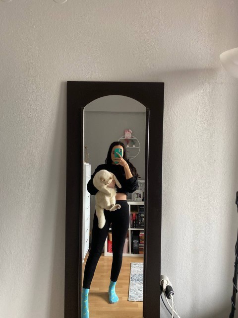 Kedi mi, ben mi?