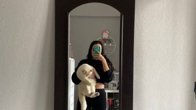 Kedi mi, ben mi?