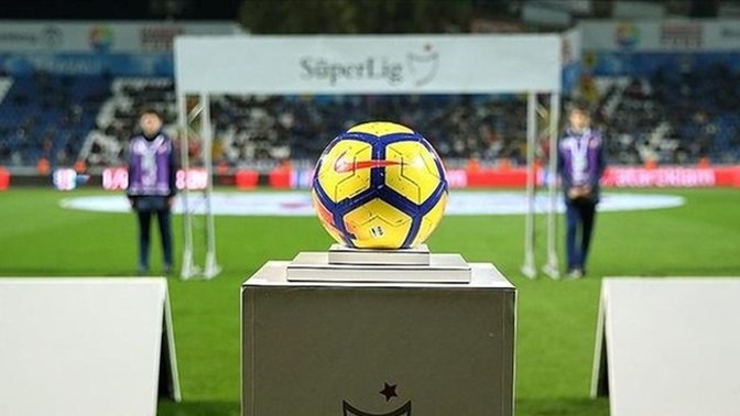 Bu sezon en iyi futbol takımı hangisi ve kim şampiyon olur?