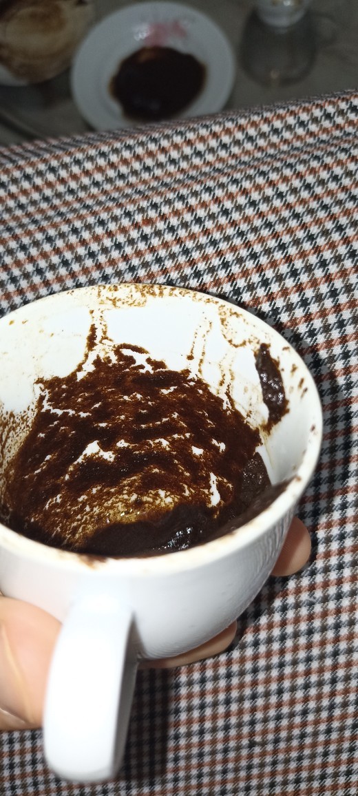 Falcı ya da  medyum olan var mı?