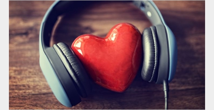 Şu sıralar en çok dinlediğin müzik nedir?