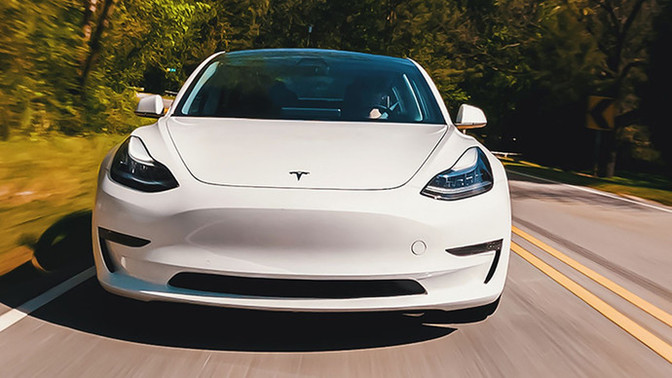 Tesla araç için 30 bin Euro iyi mi 😂?