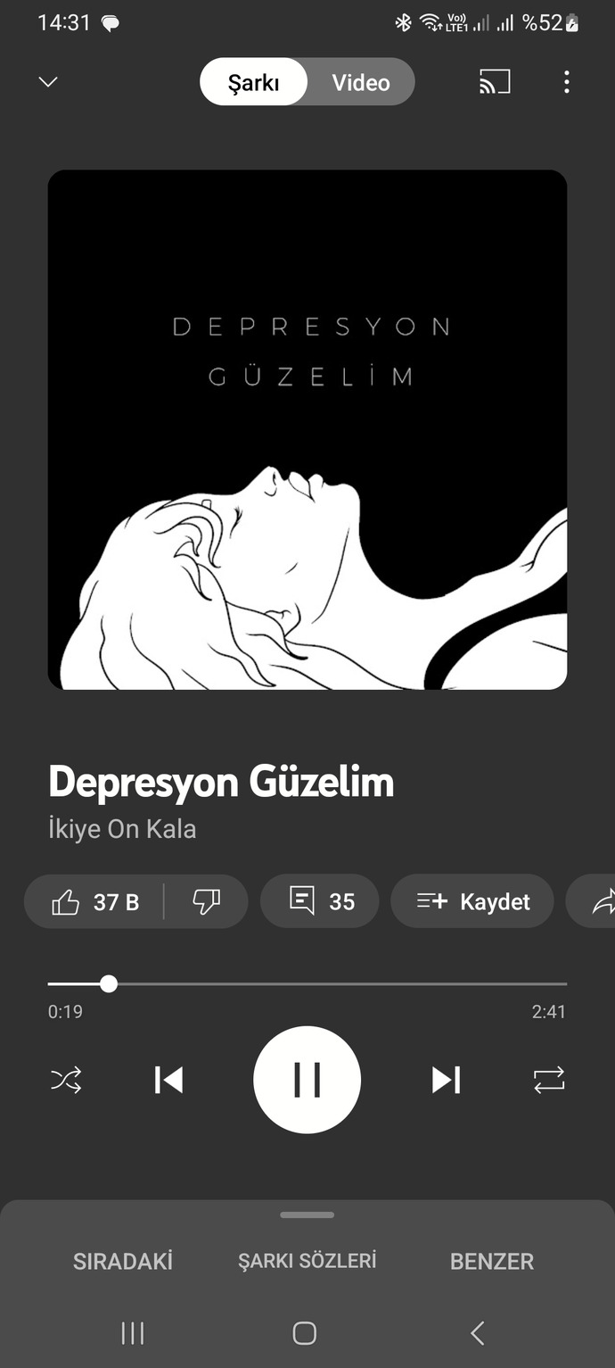 🎶
