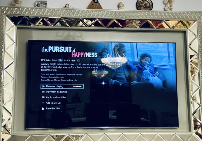 Bu gece film 🎥 izleyecek misin, ya da hangi filmi izledin, ya da  🤪 izlemeyi düşünüyorsun?