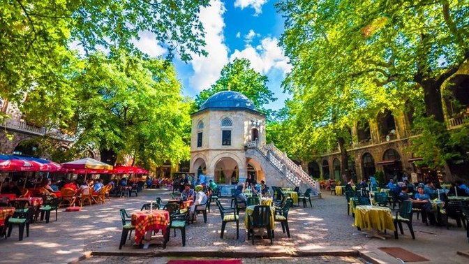 Bursa'ya tatile gitmeyi düşünüyoruz, nereleri gezebiliriz?
