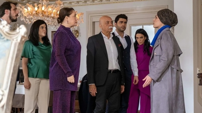 Eşimin ailesi inançlı biri olmadığım için tepki gösteriyorlar. Bu kadar baskı yanlış değil mi?