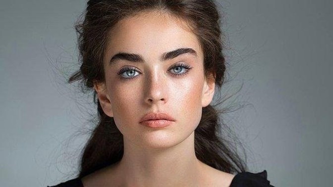 Makyaj yapmayınca hasta mısın diye sorarlar mı?
