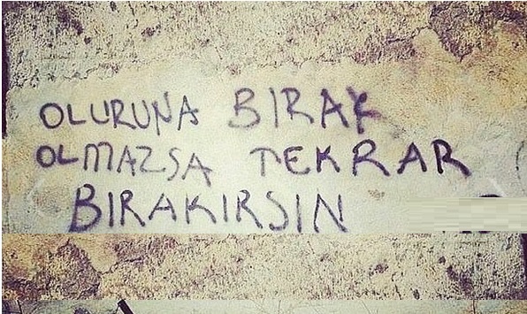 Flörtüme endamını gördükten sonra "olaysın aşko" dediğim için engelledi beni. Sizce bana geri döner mi 🥲?
