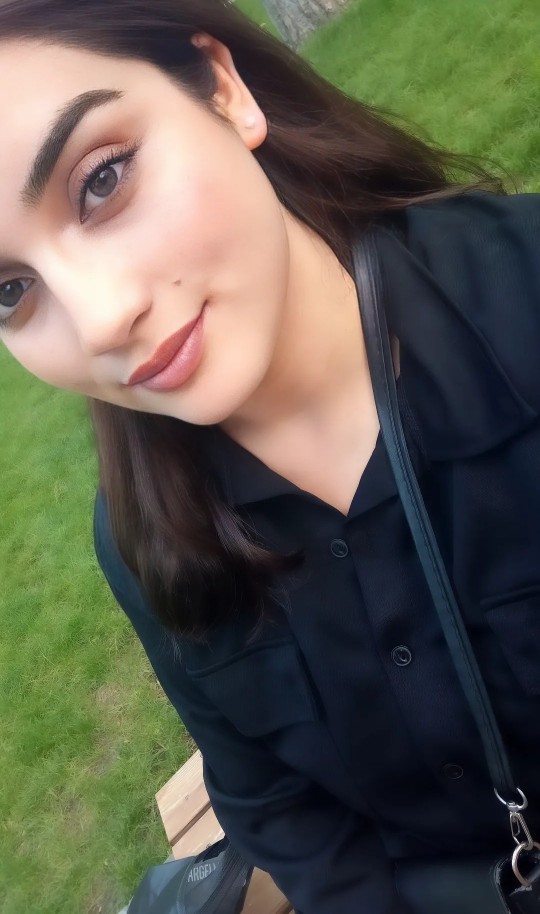 Bana sarı hariç hangi renk saç yakışır?