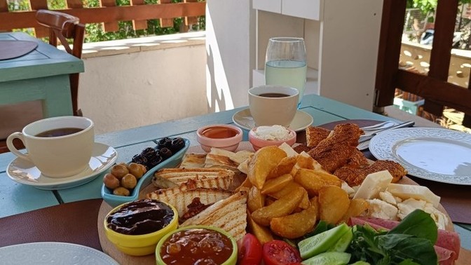 Kahvaltıda olmazsa olmaz dediğiniz neler var?