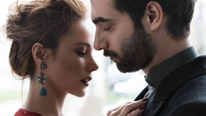 Kadınlar aşıkken nasıl davranır?