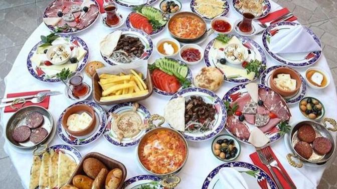 Pazar günü için kahvaltı planı olan var mı?