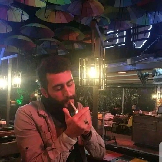 Erkeğe sigara icmek yakisr mi?