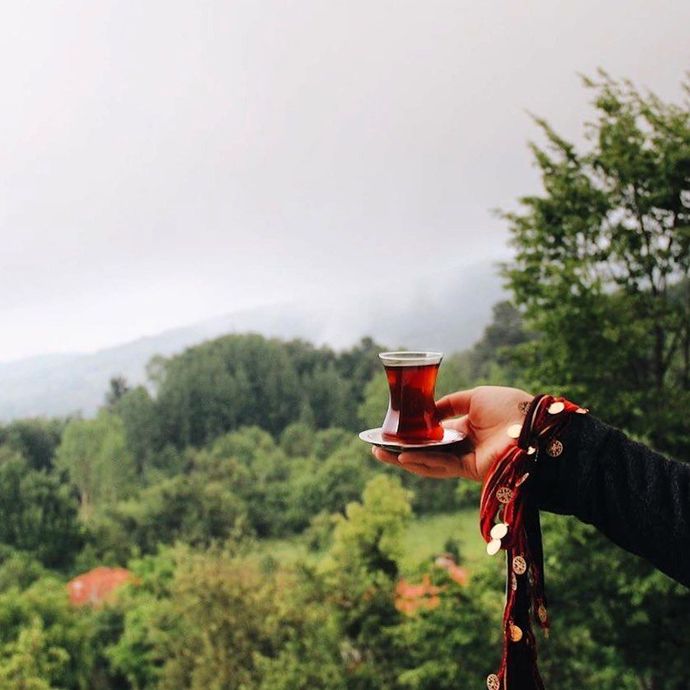 Şu çayı şimdi Karadenizde içmek vardı...🥲