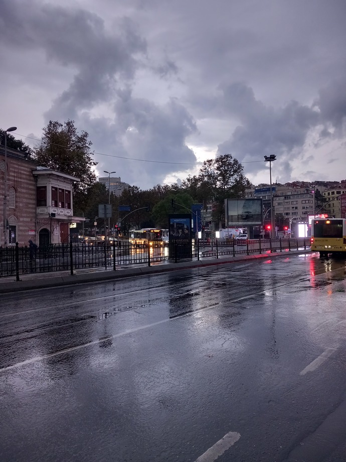 Bu yağmurlu pazar gününde yapılacak en güzel aktivite nedir sizce?