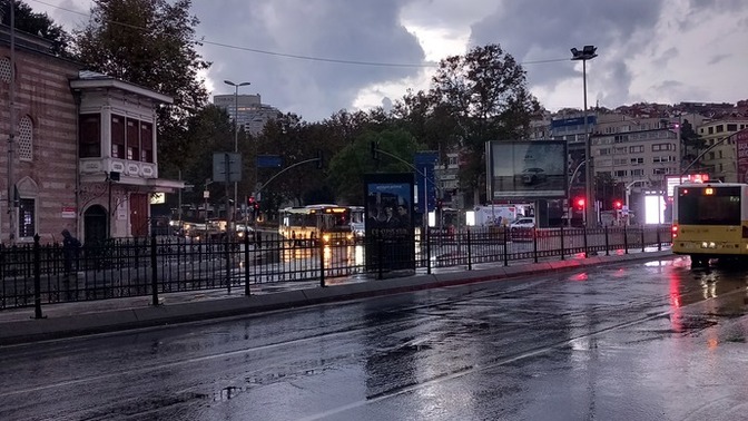 Bu yağmurlu pazar gününde yapılacak en güzel aktivite nedir sizce?