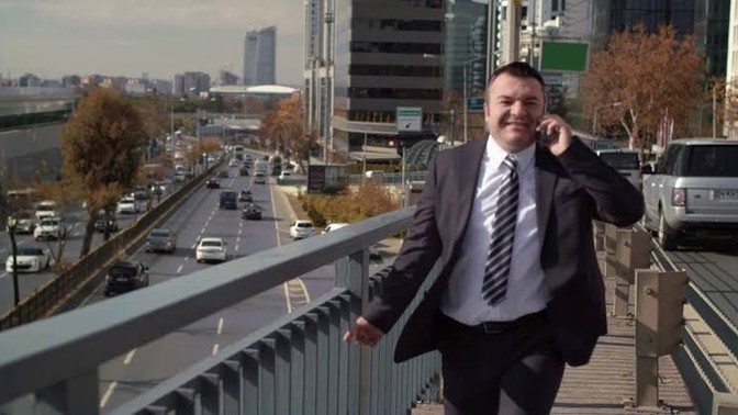 Sizler de bir iş yaparken yürür müsünüz?